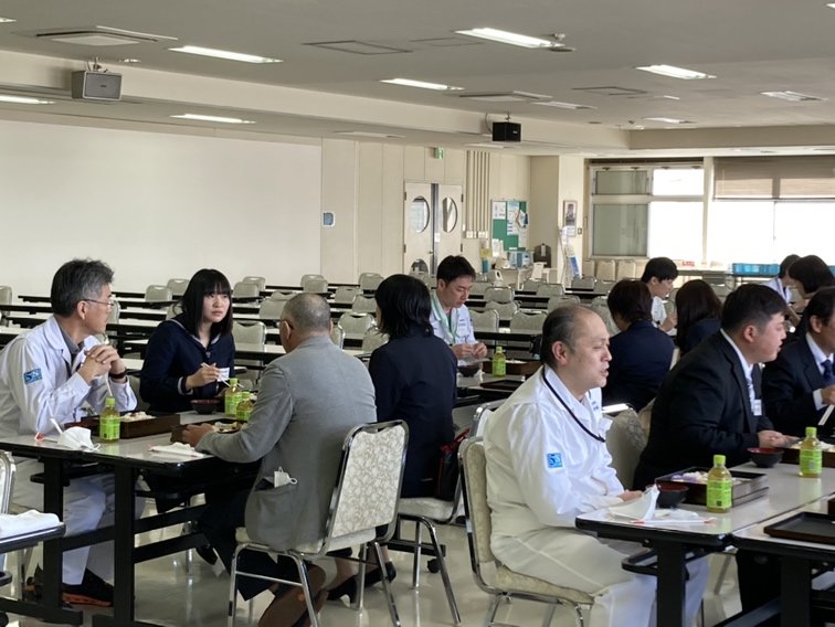 食事会
